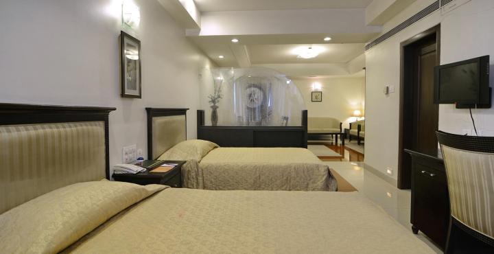 Ambience Executive Pimpri-Chinchwad Exterior photo