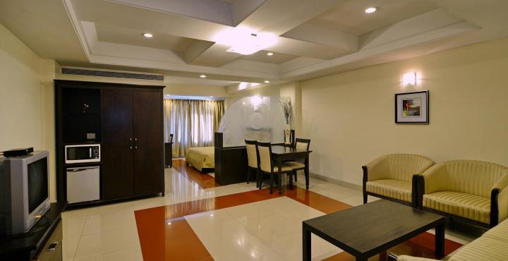 Ambience Executive Pimpri-Chinchwad Exterior photo