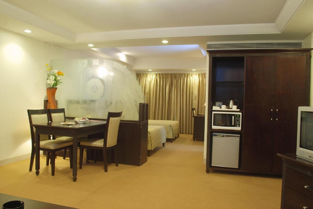 Ambience Executive Pimpri-Chinchwad Room photo