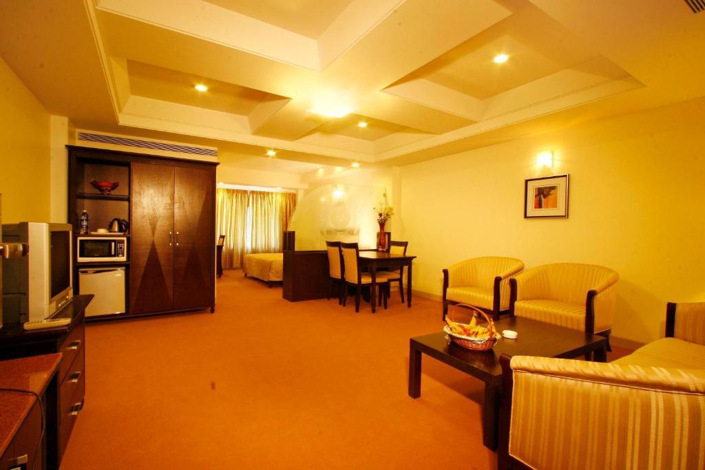 Ambience Executive Pimpri-Chinchwad Room photo